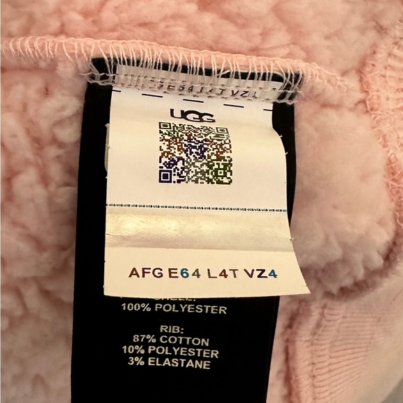 UGG Loyra Sherpa Hoodie in Light Pink Size Medium - Picture 5 of 6